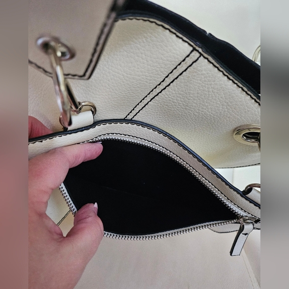 Bath & Body Works White Shoulder Bag with Detachable Clutch - Picture 9 of 11